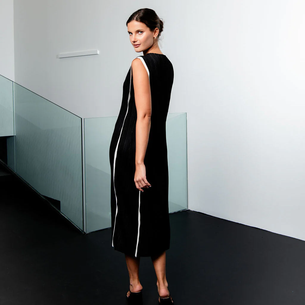 Pin Dress - Image 4